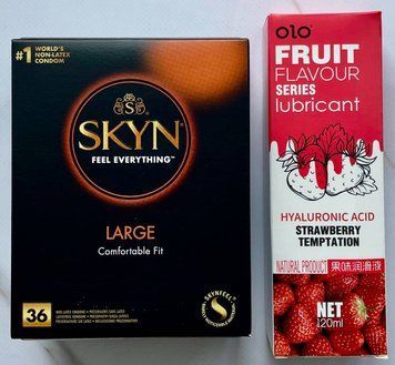 Комплект SKYN Large, 36 шт + Гель-лубрикант полуничний 120 мл OLO SOS3647 фото