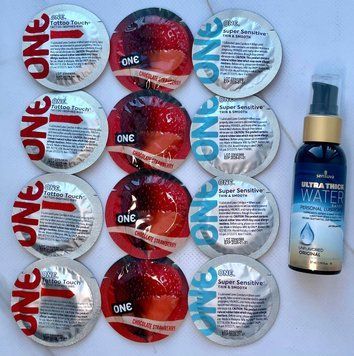Набор 12 штук ONE Super Sensitive, Tattoo Touch, Flavor Waves + Sensuva Ultra-Thick Water-Based (57 мл) SOS3940 фото