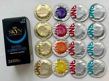 Набор 40 штук Skyn ​​Extra Lube + ONE Color Sensations, Extreme Ribs, Pleasure plus, Vanish SOS2238 фото