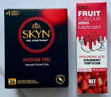 Комплект SKYN Intense Feel, 36 шт + Гель-лубрикант полуничний 120 мл OLO SOS3648 фото