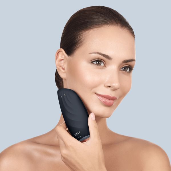 Очистительная щетка для лица GESKE Sonic Thermo Facial Brush&Face-Lifter 8в1 black HB0091 фото