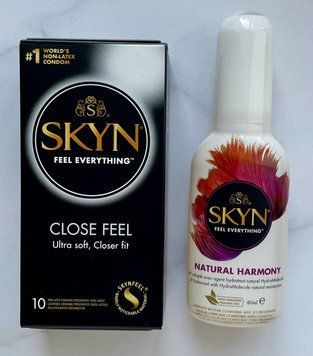 Комплект SKYN Close Feel 10 шт + Лубрикант на водной основе SKYN NATURAL HARMONY, 80 мл SOS1246 фото