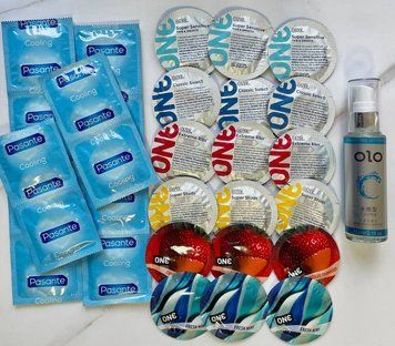 Набір 30 шт ONE Classic, Super Sensitive, Super Studs, Extreme ribs, Flavor Waves - Pasante Cooling + Лубрикант охолоджуючий OLO 60 мл SOS1740 фото