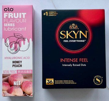 Комплект SKYN Intense Feel 36 шт + Гель-лубрикант персик 120 мл OLO SOS3742 фото