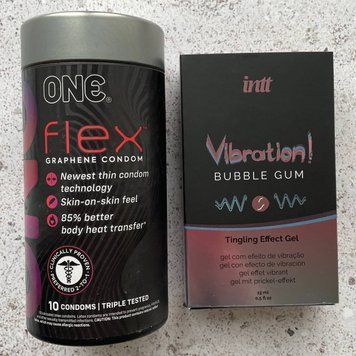 Набір 10 штук ONE Flex графенових + Рідкий вібратор Intt Vibration Bubble Gum (15 мл) SOS1047 фото