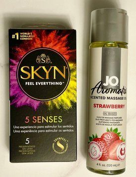 Набір з SKYN 5 Senses та System JO Aromatix &mdash; Massage Oil &mdash; Strawberry 120 мл SOS1599 фото