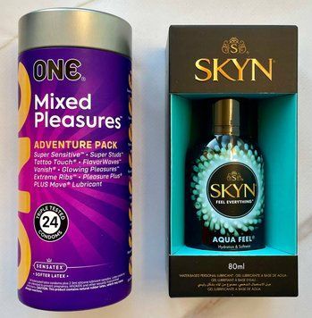 Набір ONE Mixed Pleasures 24 шт + Лубрикант на водній основі SKYN AQUA FEEL, 80 мл SOS1200 фото