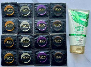 Набір з 16 штук Skyn + лубрикант LUBE TUBE NATURE, 150 мл ORGIE SOS4046 фото