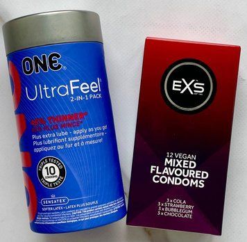НАБОР ONE UltraFeel 2-в-1 10 шт - EXS Mixed Flavoured 12 шт SOS3154 фото