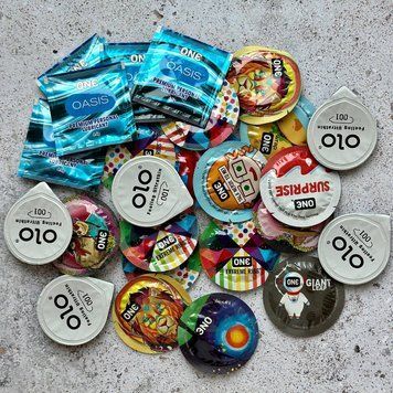 Набір One та OLO 25 шт : Ribs , Sensitive , Dome , Oasis ; Feeling Ultrathin SOS1002 фото