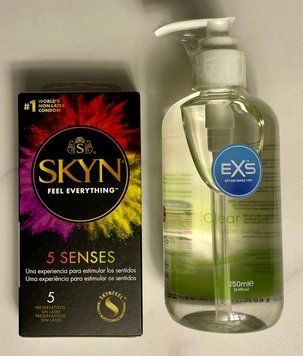 Набір з SKYN 5 Senses та Лубрикант EXS Aloe 250 мл ( прозорий ) SOS1600 фото