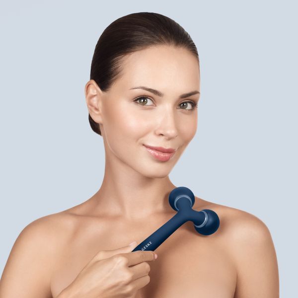 Електронний ультразвуковий ролик для обличчя та тіла GESKE Sonic Facial&Body Roller 4в1 midnight HB0033 фото
