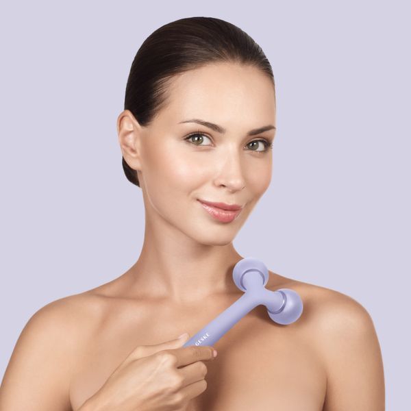 Електронний ультразвуковий ролик для обличчя та тіла GESKE Sonic Facial&Body Roller 4в1 violet HB0034 фото