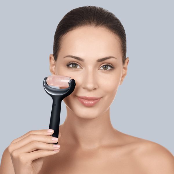 Роллер для игловой мезотерапии лица и тела GESKE MicroNeedle Face&Body Roller 9в1 black HB0212 фото