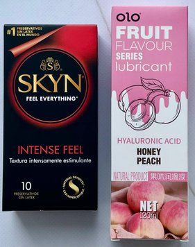 Набір SKYN Intense Feel 10 шт + Гель-лубрикант персик 120 мл OLO SOS3712 фото