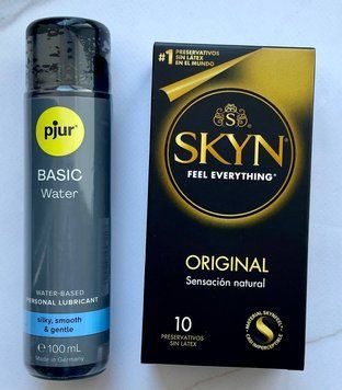 Комплект SKYN Original 10 шт + Лубрикант pjur Basic waterbased 100 мл SOS2052 фото